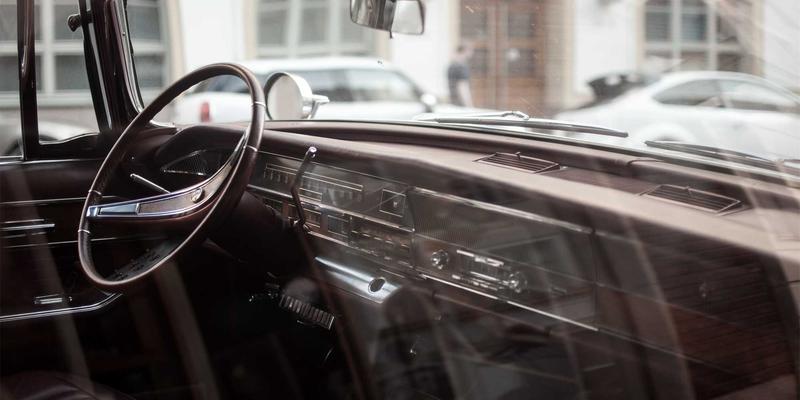 概念艺术如何重塑银幕美学：设计师马可图奇与科幻电影的视觉革命