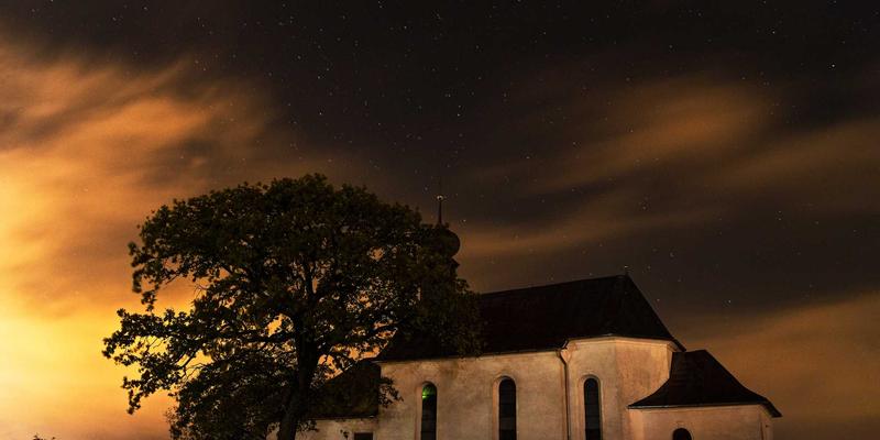 马可图奇25：概念艺术与时尚设计的创意交响