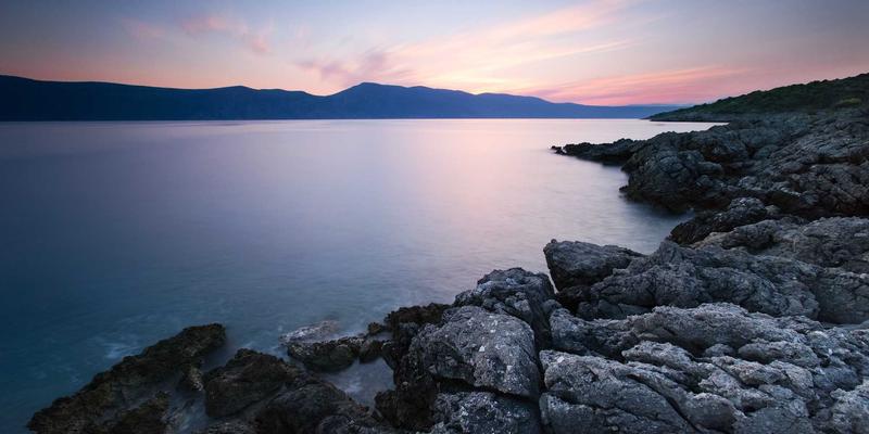 马可图奇40:未来主义如何重塑时尚设计的DNA