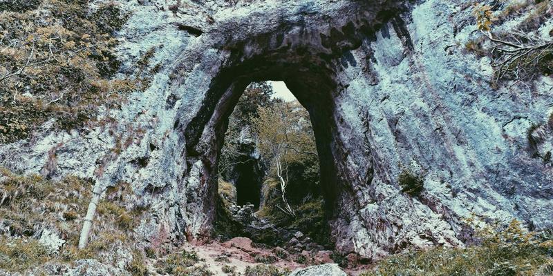 马可图奇：先锋时尚的炼金术士，如何用设计颠覆传统美学